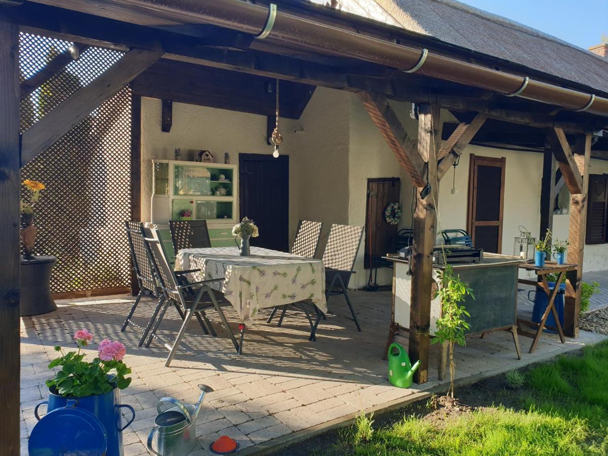 Lovely Cottage Home Velence Eksteriør billede